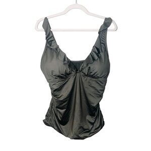 SONNET SHORES Ruffled Tankini Top